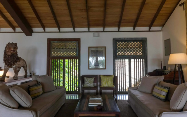Villa Saffron Hikkaduwa