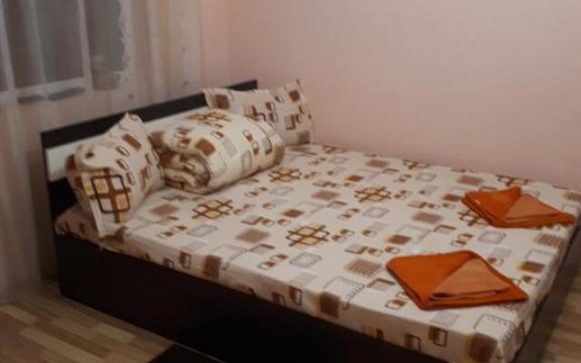 apartament 2 camere semidecomandat "LA GICU"