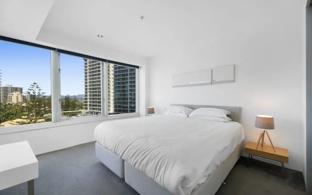 Scenic 2-bed With Pool, Gym