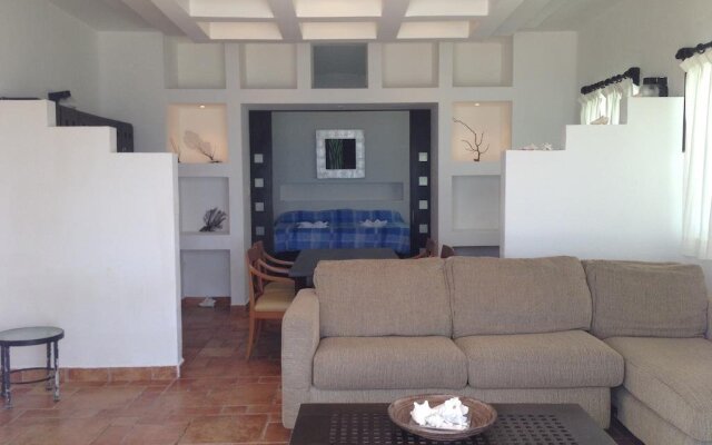 Hotel Caleta Tankah