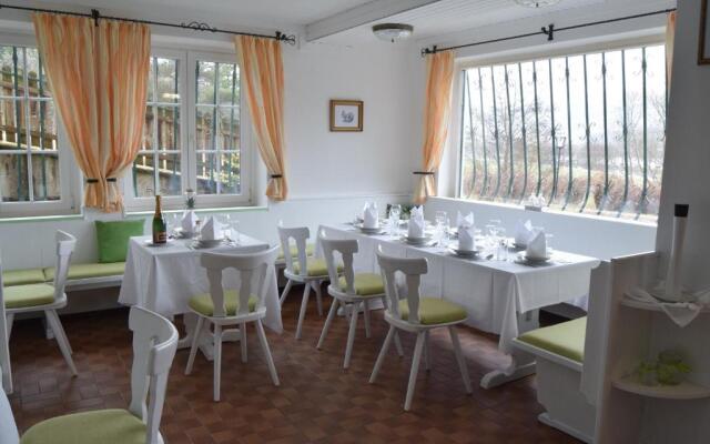 Gasthof-Pension Waldhof
