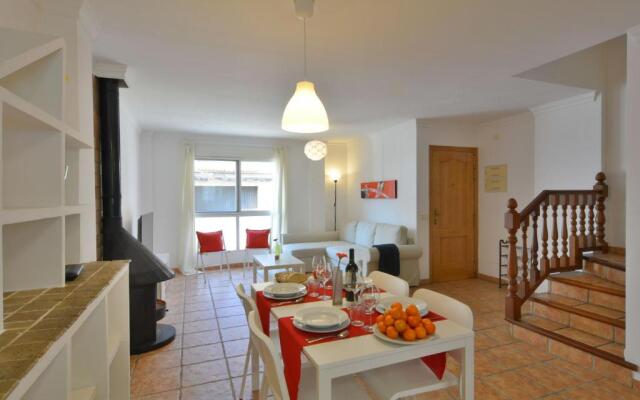 28 Townhouse 200mts from sea/beach