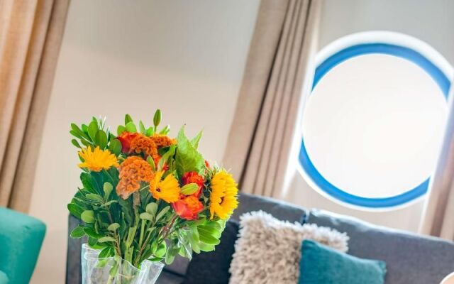 Base Serviced Apartments - The Docks