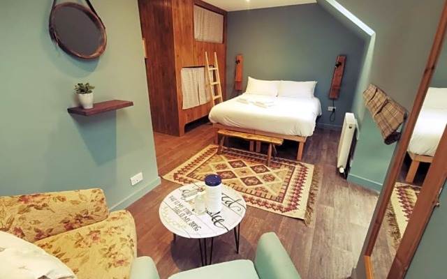 Comrie Croft Eco Hostel  Camping