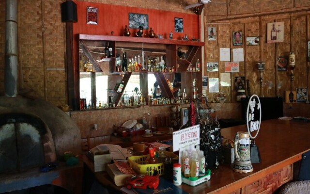 Henry's Hostel