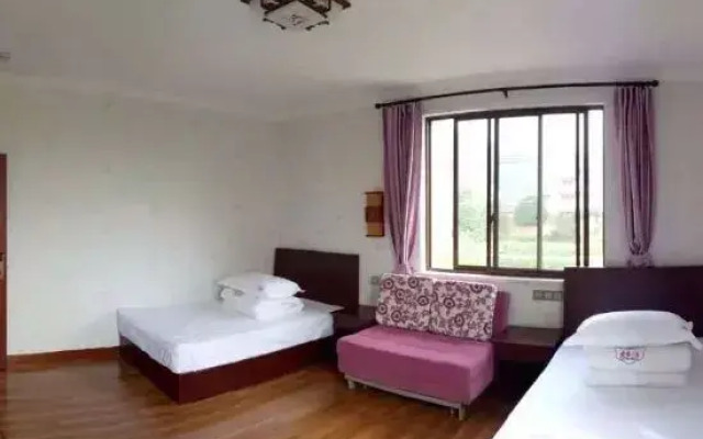 Xinchang makes great use of people's farm life