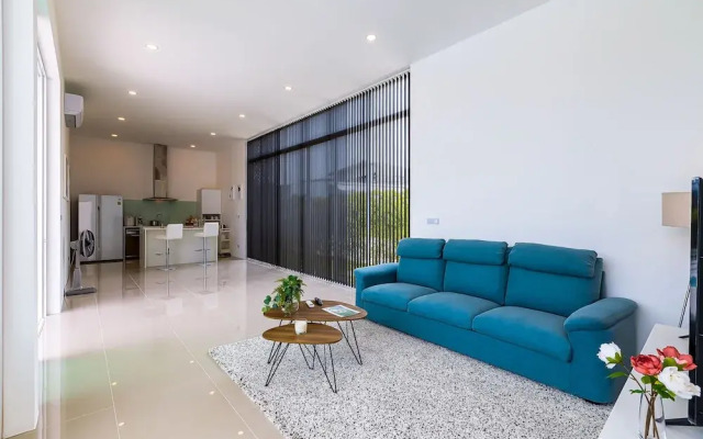 Modern 3 Bedroom Private Pool Villa KH-A1