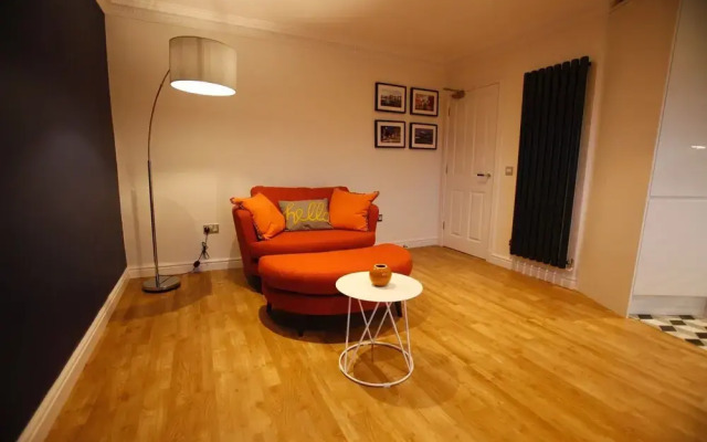 27/3a Cockburn Street Apartments