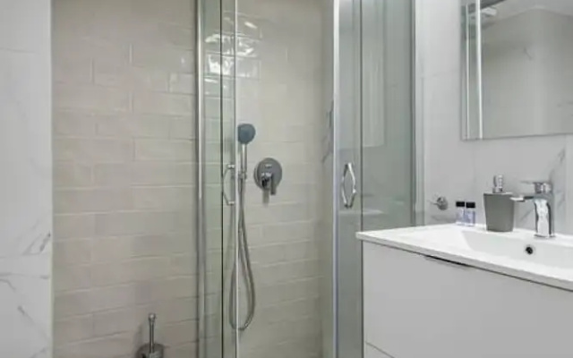Acropolis Luxury Apartment
