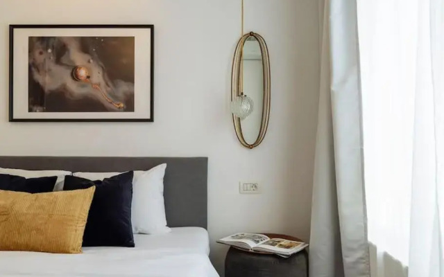 Pop Art Flat - Bright 2BR near the Old Town
