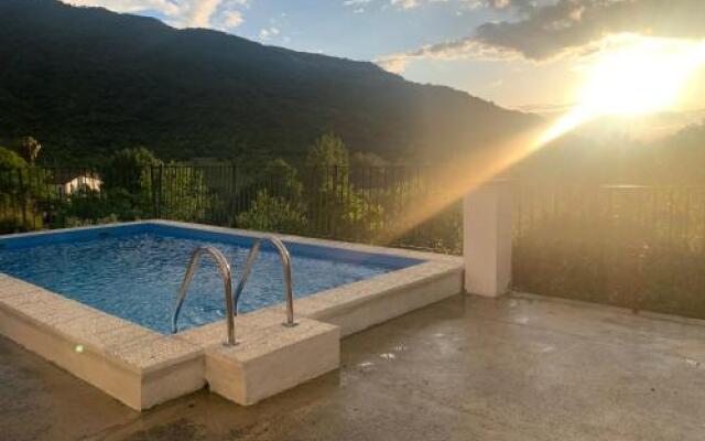 La Fuente De El Nacimiento