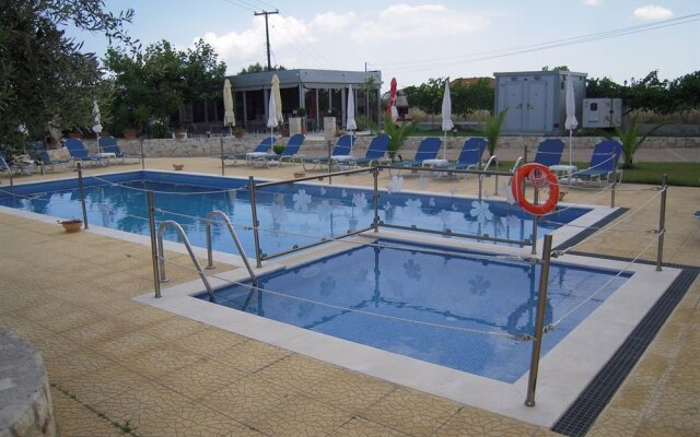 Agnanti Hotel
