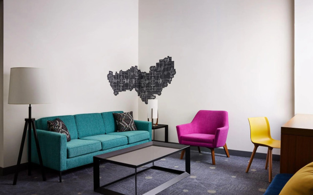Aloft Leawood-Overland Park