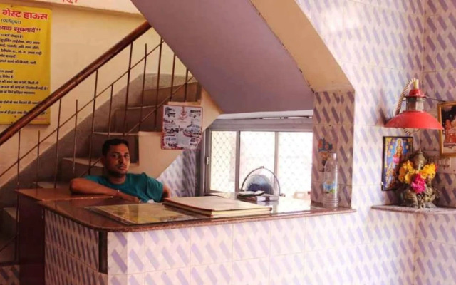 Harihar Guest House Haridwar by Goroomgo