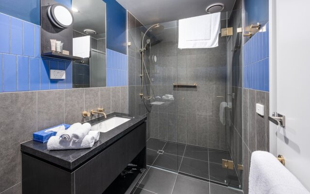 Oros Hotel and Apartments