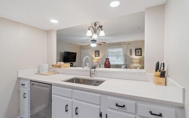 Gulf View Condos by Hosteeva