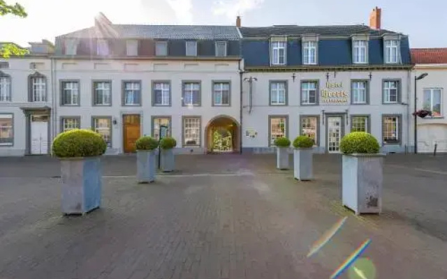 hotelImage