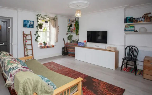 Charming 1 Bedroom Flat in Bristol