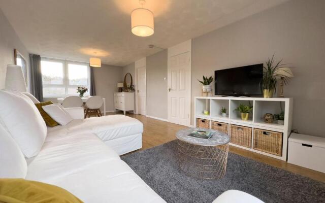 Beautiful & Elegant 2BD Scandi Style Duplex