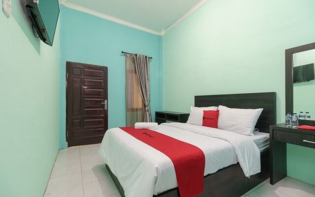 OYO 2229 Bunga Raya Residence