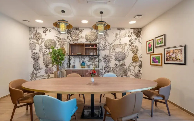 Quality Suites Grenoble Sud