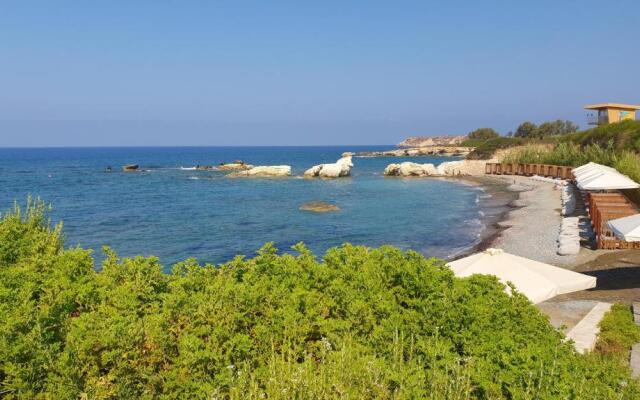 Seafront 5 Bedroom Villa Paradise in Sea Caves