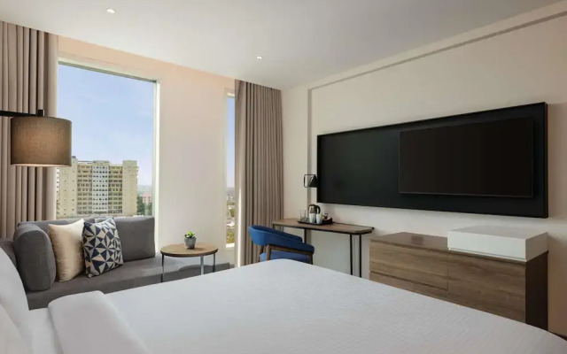 Novotel New Delhi City Centre