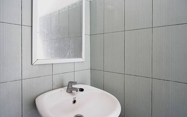 RedDoorz Syariah @ Elga Sastro Inn Malioboro