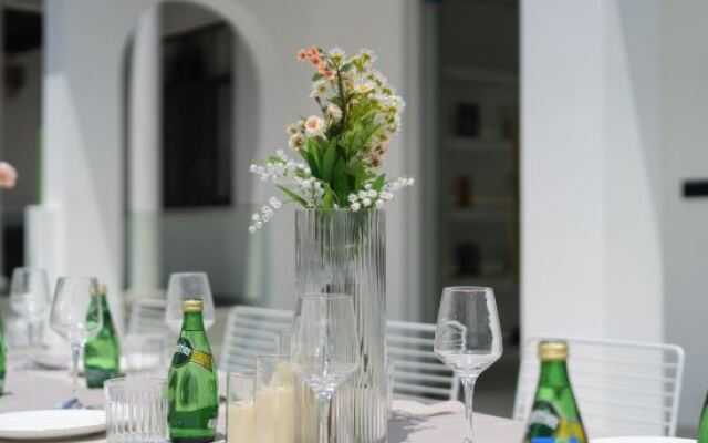 Huyu Yijing Homestay (Hengshan Island Shop)