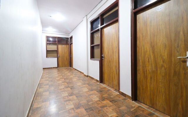 OYO 61622 Classic Hotel