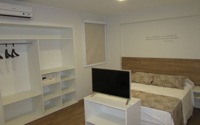i5 Play Hotel