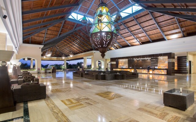 Majestic Elegance Club (Adults Only)