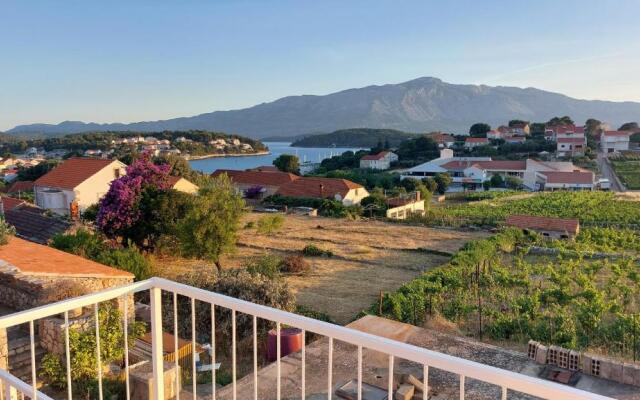 The White House Lumbarda