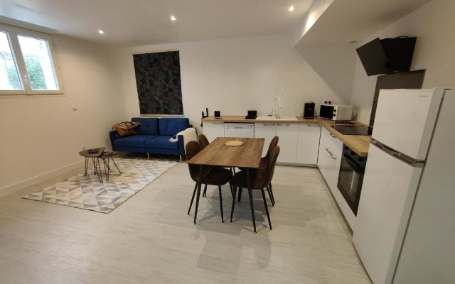 Bon encontre, Allée de la vierge