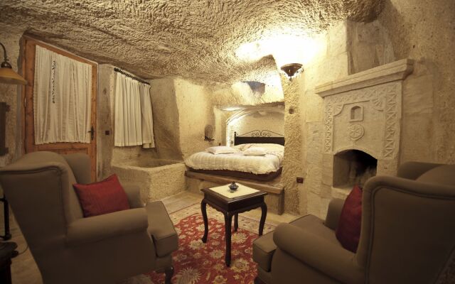 Terra Cave Hotel