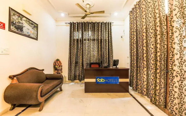 FabHotel Silver Inn