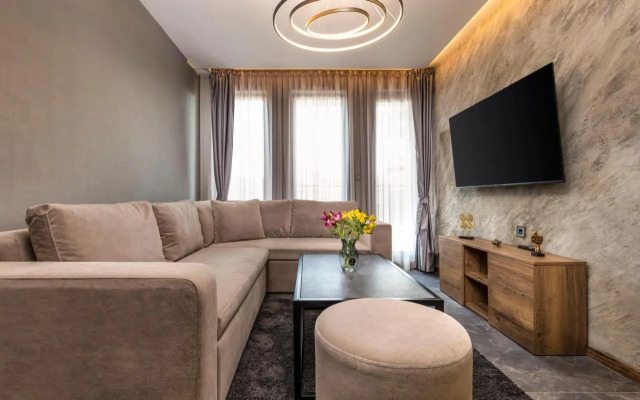 SOHO Apart House