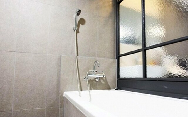 Siheung World Hotel