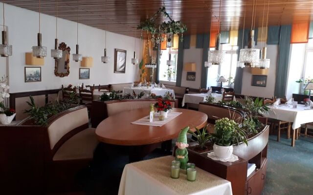 Prisma Hotel Burg Bollendorf