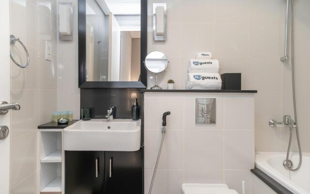 Elegant Studio w/work space and views DAMAC
