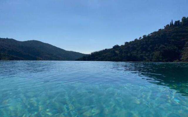 Las Filipinas, Apartment Lemoni