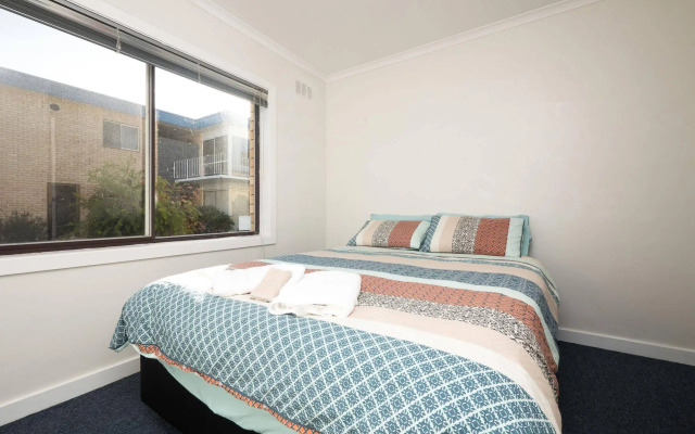 Two Beds off the Beach