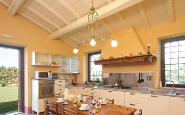 Bagnoletto Splendid Farmhouse in the Open Countryside-bagnoletto