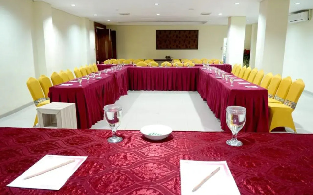 Red Chilies Hotel