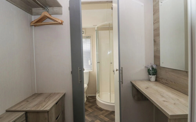 The Three Bears Lodge, Coniston Drive 11