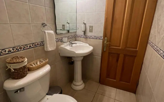 Patagonia Baker Lodge