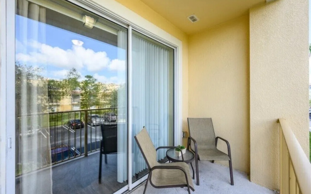 Beautiful Deluxe Condo, Vista Cay - 3015