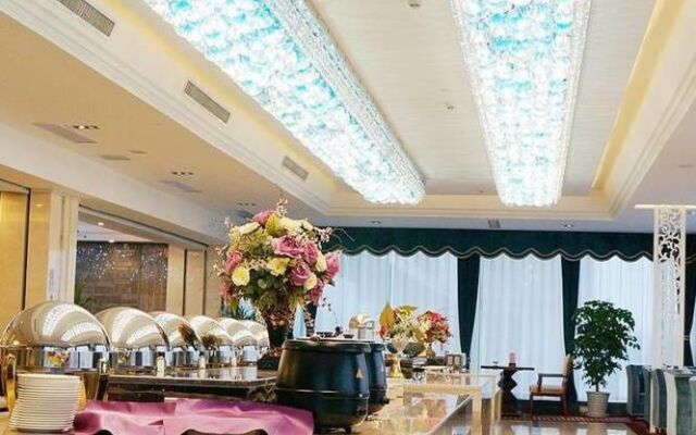 Xin A Dan Yuan Optics Valley International Hotel