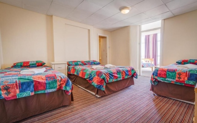 New Promenade hotel