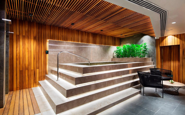 DoubleTree by Hilton Hotel Istanbul - Piyalepasa